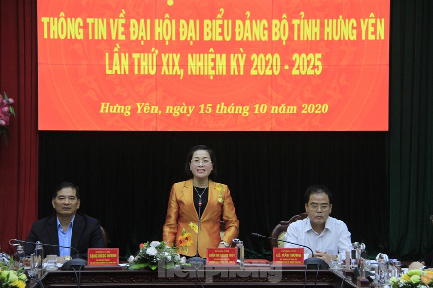 Bà Trần Thị Thanh Thủy, Trưởng ban Tuyên giáo Tỉnh ủy Hưng Yên cho biết, Đại hội Đảng bộ tỉnh Hưng Yên lần thứ XIX sẽ tường thuật trực tiếp tất cả các phiên làm việc để nhân dân theo dõi. Ảnh: Trường Phong
