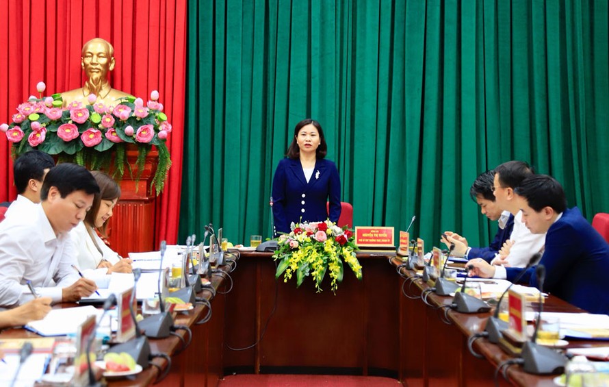 Phó Bí thư Thường trực Thành ủy Hà Nội Nguyễn Thị Tuyến phát biểu tại buổi làm việc với Đảng ủy Khối các cơ quan thành phố Hà Nội. 