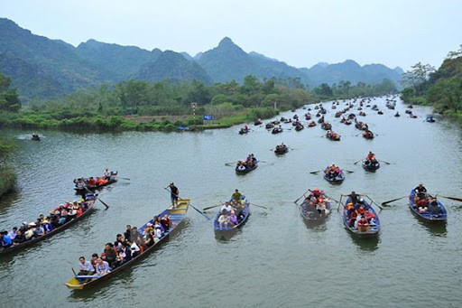 Mở cửa đón du khách đến Chùa Hương từ 13/3