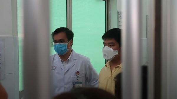 Bệnh nhân Trung Quốc khỏi Covid-19 nói gì trong lá thư gửi bác sĩ Việt Nam?