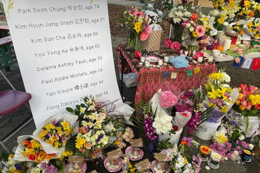 Dánh sách 8 người thiệt mạng trong vụ xả súng ở Atlanta trong đó có 6 phụ nữ gốc Á. Trong số này, 4 người gốc Triều Tiên/Hàn Quốc, 2 người gốc Trung Quốc