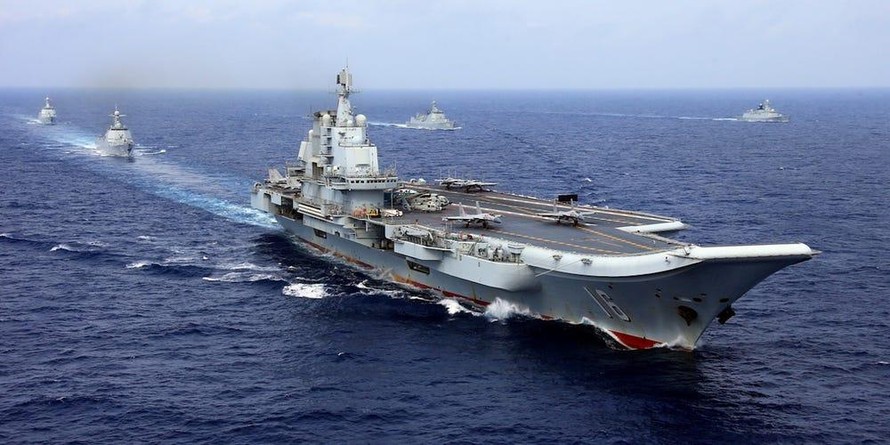 Tàu sân bay Liêu Ninh của Trung Quốc ở tây Thái Bình Dương năm 2018. Stringer/Reuters
