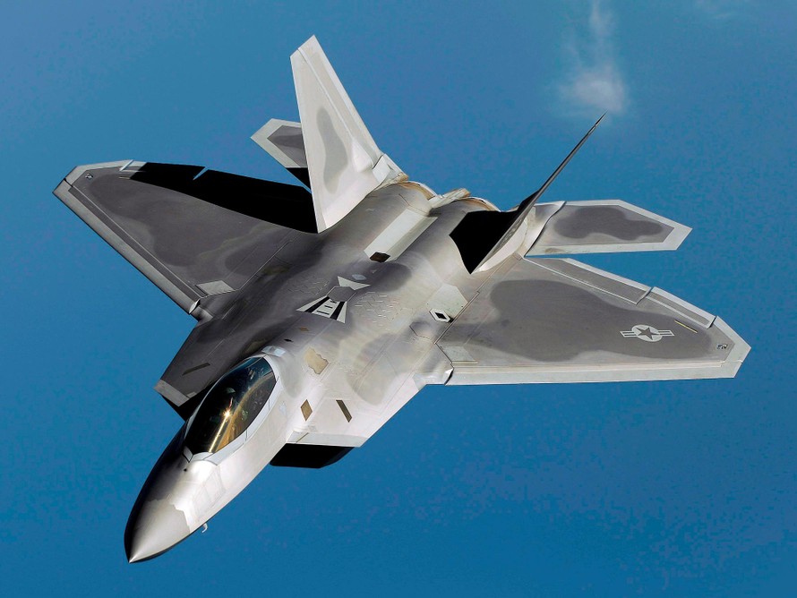Mô hình máy bay chiến đấu F22 Lockheed Martin Raptor tỉ lệ 1100 Ns m   Cửa Hàng Mô Hình Autono1vn