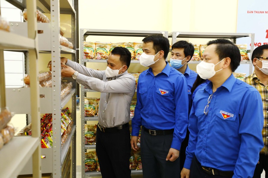5.000 'Túi quà an sinh' hỗ trợ thanh niên công nhân, người lao động bị mất việc làm