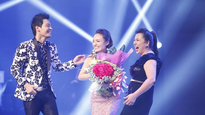  Giây phút công bố danh hiệu quán quân Thần tượng Âm nhạc Việt Nam 2014. Ảnh: Ân Nguyễn