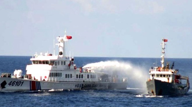 Phóng viên Nhật: Tàu Trung Quốc thô bạo cản phá tàu Việt Nam 