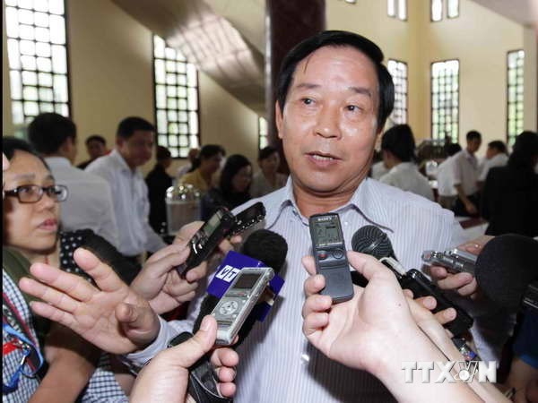 Chủ nhiệm Ủy ban Đối ngoại của Quốc hội Trần Văn Hằng trả lời phỏng vấn của báo chí. Ảnh: Phương Hoa/TTXVN