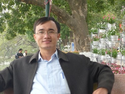 Thầy giáo Nguyễn Mạnh Nghĩa, Khoa Vật lí, Trường Đại học Sư Phạm HN