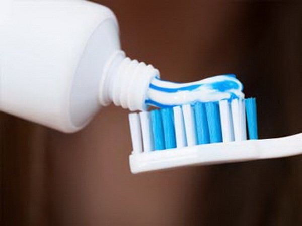 Kem đánh răng chứa chất có thể gây hại tinh trùng