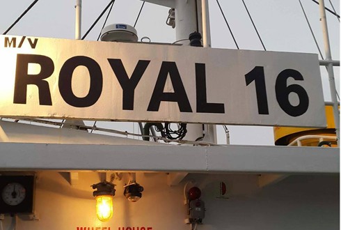 Hình ảnh tàu Royal 16. 