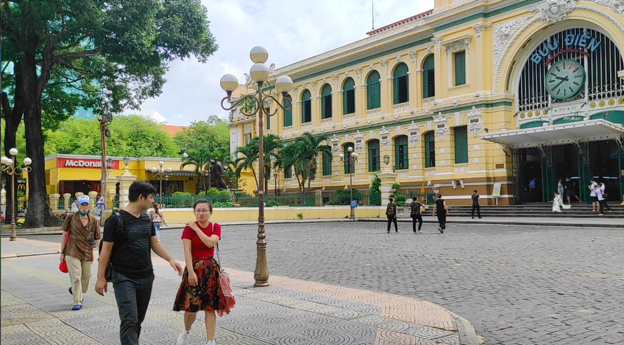 Nhiều điểm du lịch ở Sài Gòn vắng khách sau dịch COVID-19