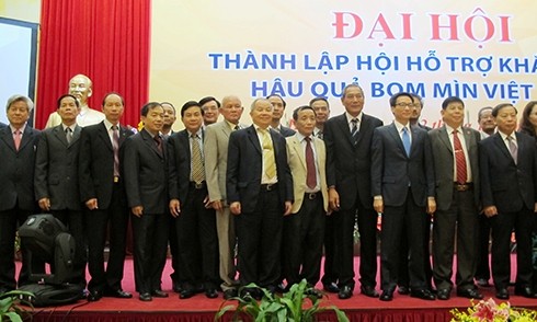 Ra mắt Ban chấp hành Hội Hỗ trợ khắc phục hậu quả bom mìn Việt Nam