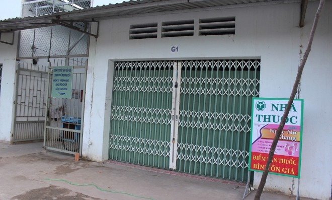 Nạn nhân treo cổ trong căn nhà khoá trái cửa. Ảnh: Đông Sơn. 