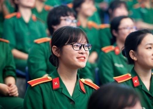 Trúng tuyển vào trường Quân đội có được đi học ở nước ngoài?