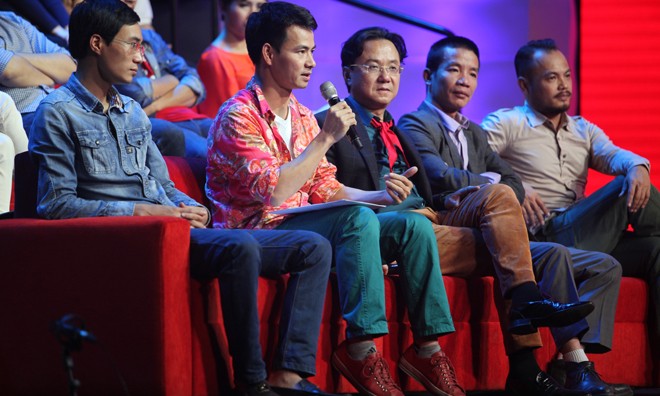 Hội đồng bình luận trẻ của "Giai điệu Tự hào" tháng 5.