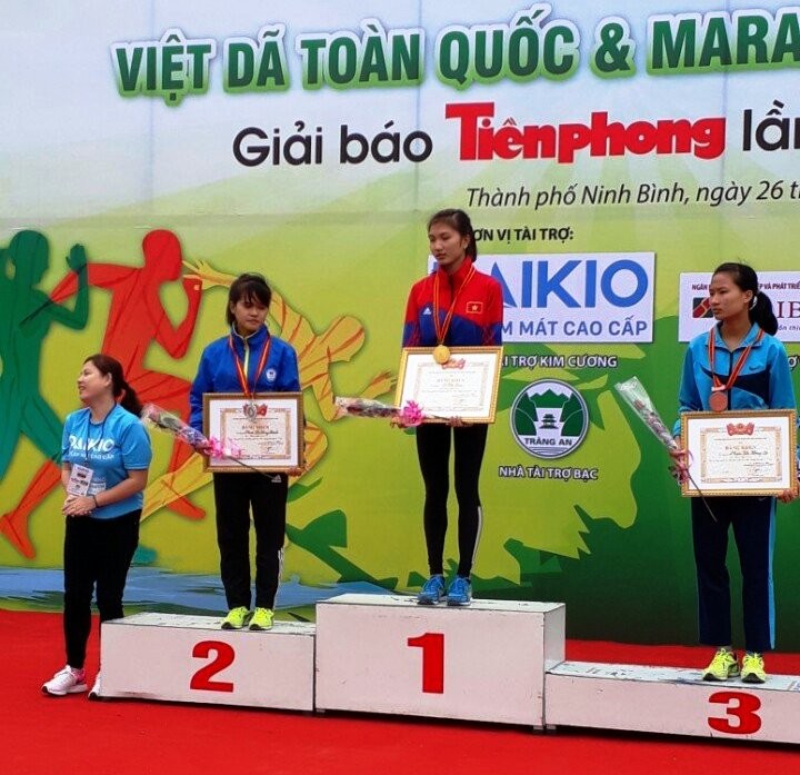 Hạnh vô địch cự ly 3000 m tổ chức tại Ninh Bình năm 2017