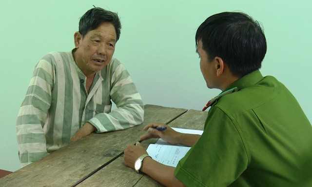 Ông Hán tại cơ quan điều tra