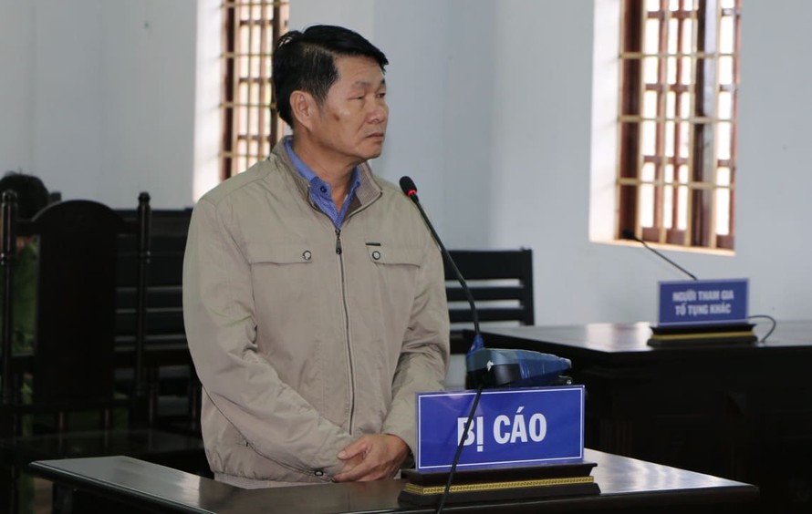 Bị cáo Huân trước vành móng ngựa