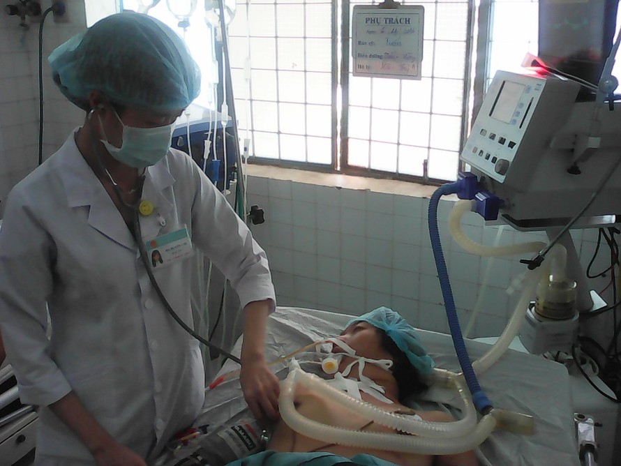 Bệnh nhân điều trị sốt xuất huyết tại Bệnh viện Đa khoa Kon Tum