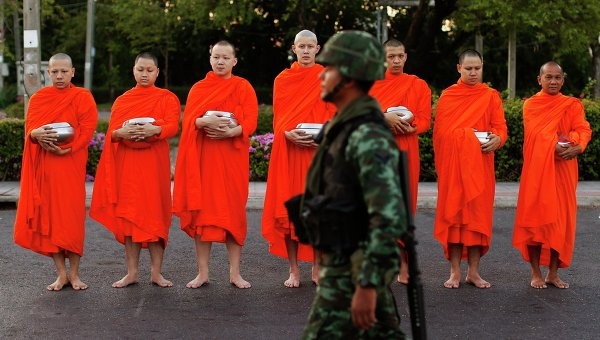 Bộ trưởng Quốc phòng Mỹ gây sức ép lên Thái Lan