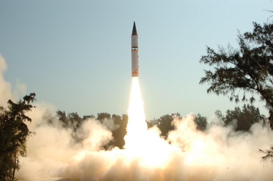 Tên lửa Agni-II của Ấn Độ.
