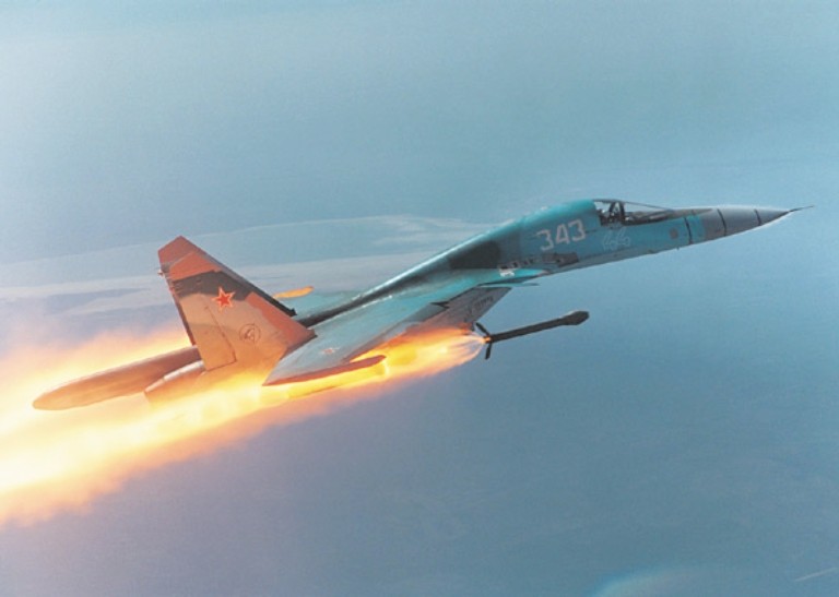 [VIDEO]: Cận cảnh ‘xe tăng bay’ Su-34 khiến Na Uy thất thần