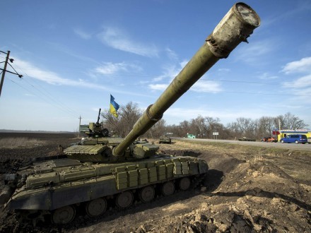 NATO: Binh sĩ Nga hiện diện hai bên biên giới Ukraine - Nga