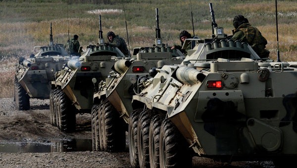 Binh sĩ Nga gần Ukraine tập trận cực lớn
