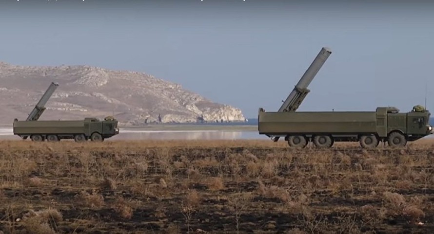 [VIDEO] Lực lượng tên lửa, pháo binh Nga thị uy sức mạnh