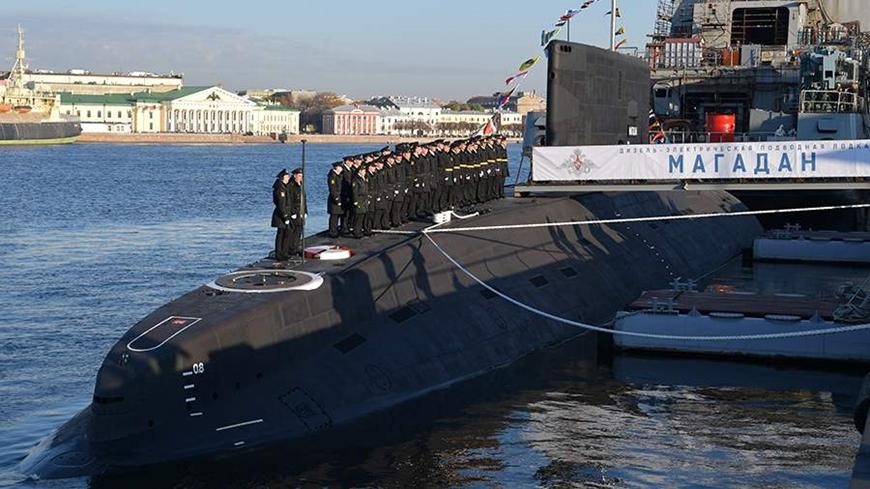 Tàu ngầm diesel-điện cải tiến Magadan chính thức biên chế vào Hạm đội Nga. Ảnh: RIA Novosti
