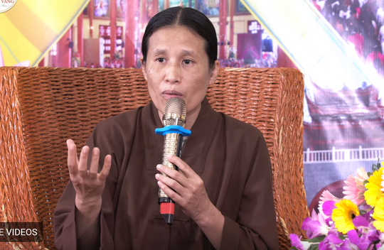 Bà Phạm Thị Yến, người có "đặc quyền" thuyết giảng về nhân quả, hiện tượng vong nhập, báo oán, giải oán ở chùa Ba Vàng