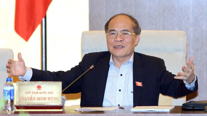 Chủ tịch Quốc hội Nguyễn Sinh Hùng phát biểu ý kiến. Ảnh: An Đăng.