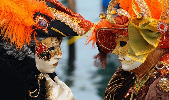 Cấm đeo mặt nạ tại dạ hội hóa trang Venice