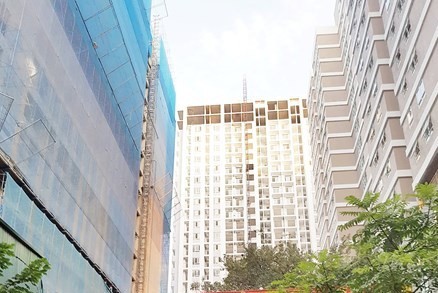 Dự án Mỹ Sơn Tower vừa bị đề nghị xử phạt 1,5 tỷ đồng vì nâng tầng​. Ảnh: Quang Lộc.