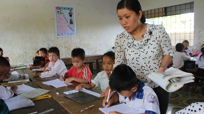 Cô giáo Đinh Thị Giang Tâm vẫn giữ “lửa nghề” suốt 15 năm qua.