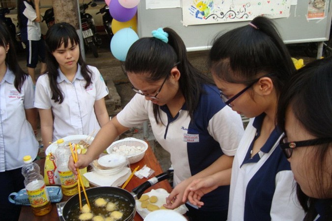 Một buổi sinh hoạt ngoại khóa của học sinh trường tư thục Nguyễn Khuyến.