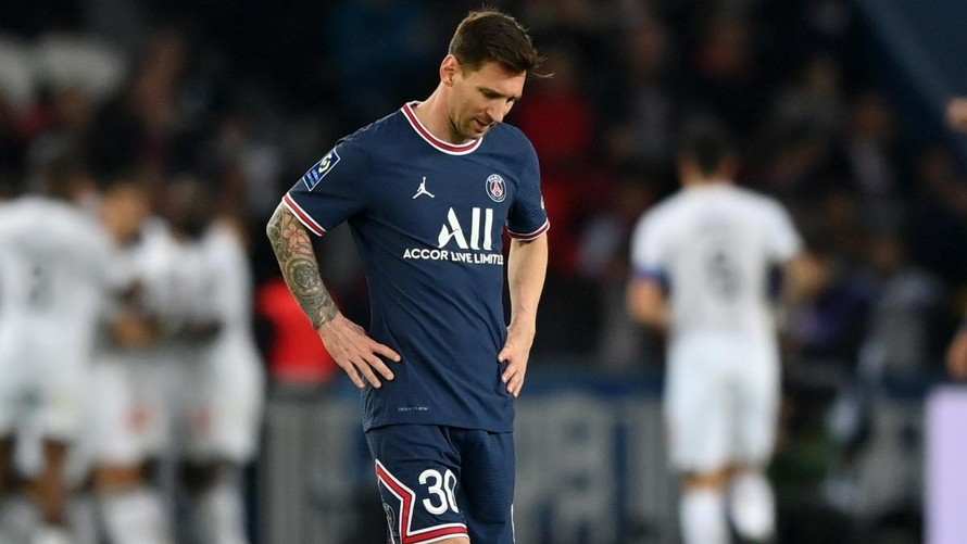 Lo cho Messi, PSG lên án ĐT Argentina