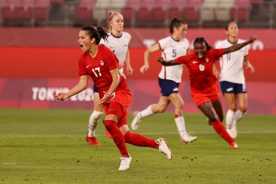 Bóng đá nữ Olympic: Mỹ thua sốc, Canada lần đầu vào chung kết