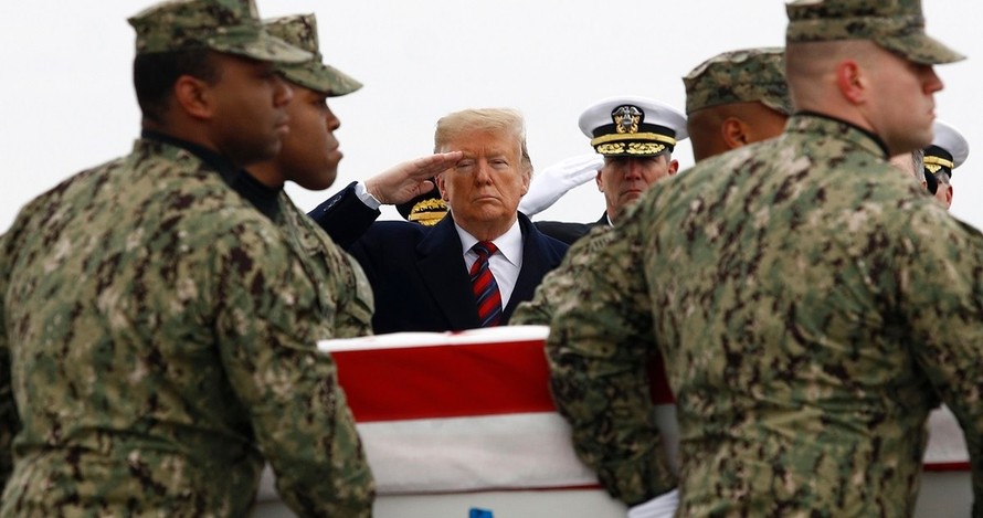 Tổng thống Donald Trump bày tỏ sự kính trọng đối với những binh sĩ Mỹ tử trận sau vụ đánh bom tại Syria