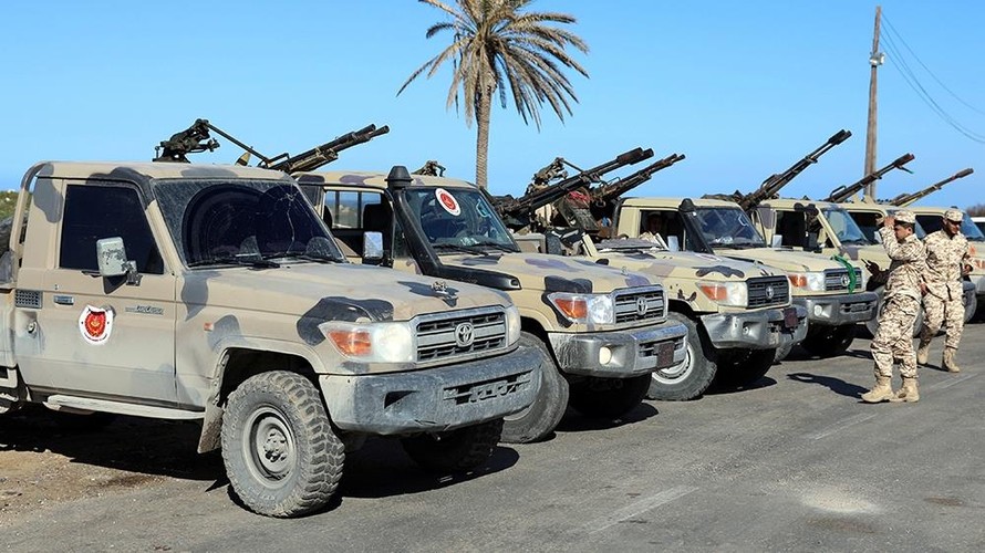 Lực lượng quân đội trung thành với chính phủ Libya đã sẵn sàng đương đầu với các đơn vị do tướng Haftar chỉ huy, hiện đang đóng quân tại ngoại ô Tripoli