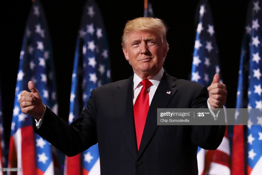 Tổng thống Trump kí sắc lệnh tái cơ cấu hệ thống cảnh sát