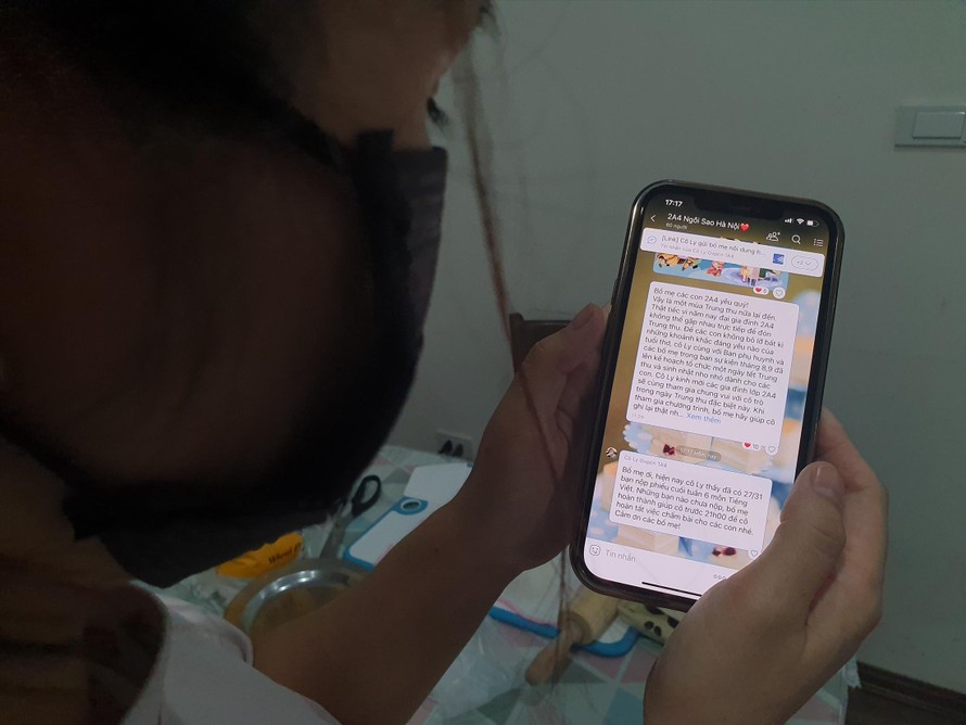 Một số trường ở Hà Nội đang sử dụng các ứng dụng miễn phí để liên lạc với phụ huynh