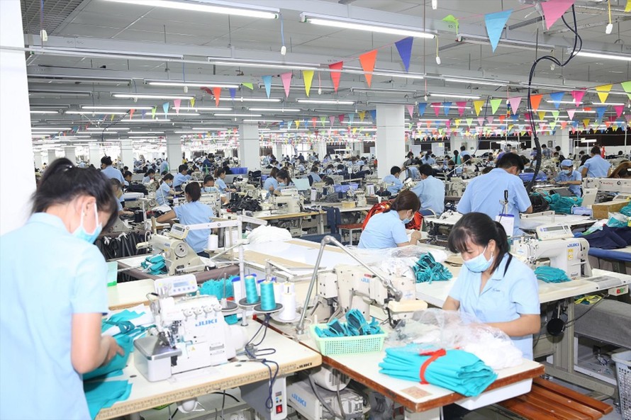 Doanh nghiệp dệt may phấn khởi vì “rủng rỉnh” đơn hàng (ảnh tại Cty May Sài Gòn 3)