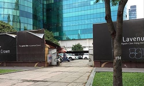 Dự án khách sạn 5 sao- trung tâm thương mại và căn hộ cao cấp trên đất “kim cương” 3 mặt tiền đường Lê Duẩn- Hai Bà Trưng- Nguyễn Văn Chiêm (TPHCM) đã bị các doanh nghiệp tư nhân thâu tóm. Ảnh: L.N