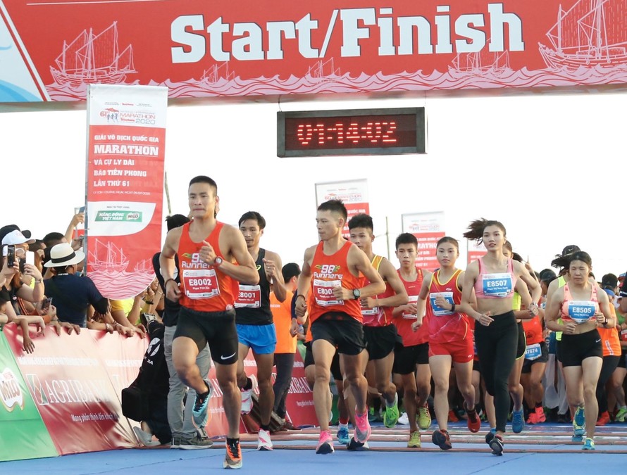 Tiền Phong Marathon 2021 là bước chạy đà hoàn hảo cho SEA Games 31 diễn ra tại Việt Nam cuối năm nay. Ảnh: Như Ý
