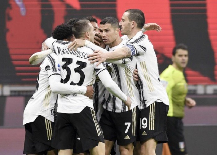Juventus chấm dứt mạch 27 trận bất bại của AC Milan Juventus Chấm Dứt Mạch 27 Trận Bất Bại Của Ac Milan