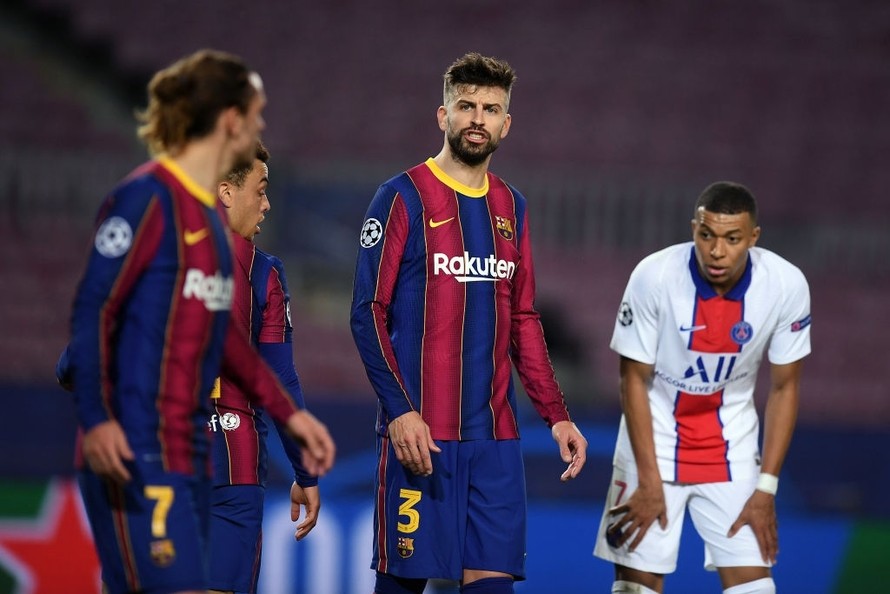 Barca thảm bại, Griezmann và Pique chửi nhau ngay trên sân