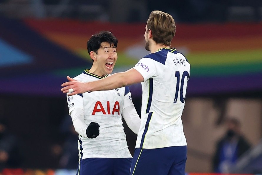 ‘Song sát’ Son Heung-min và Harry Kane đi vào lịch sử ngoại hạng Anh 