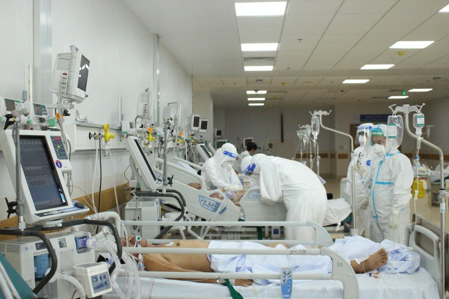 Các bệnh viện tư nhân đang vào cuộc “chia lửa” chống dịch ảnh: Vân Sơn 