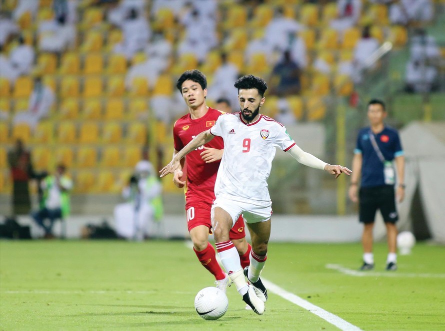 Trận đấu với UAE ở vòng loại thứ 2 cho thấy rõ sự chênh lệch giữa đội tuyển Việt Nam với nhóm đầu châu lục Ảnh: HỮU PHẠM 
